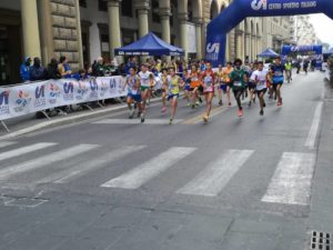 22552868_829150853930002_4082036235131548050_n - Copia